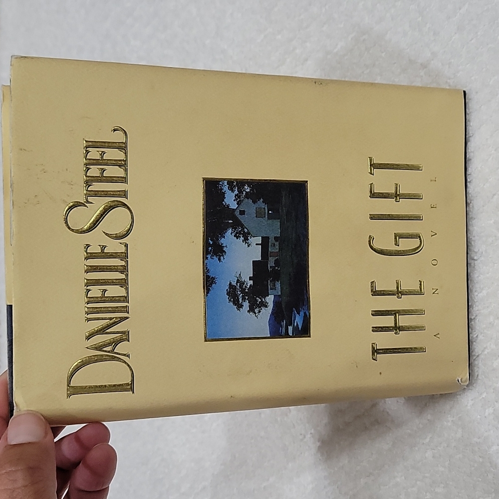 Danielle Steel Novel "The Gift"!!!